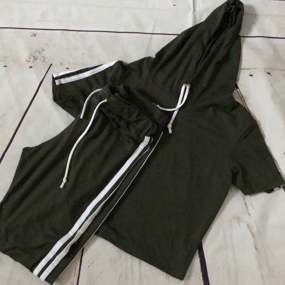 Active wear 2 piece set (crop top)